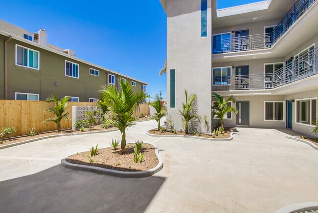 Building Photo - 4135 Illinois Street Apartments