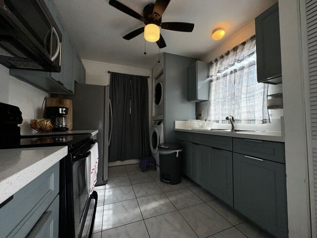 Building Photo - 3/1 Kulana Townhouse