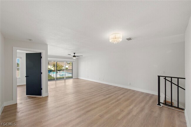 Building Photo - 1535 Trafalgar Ln