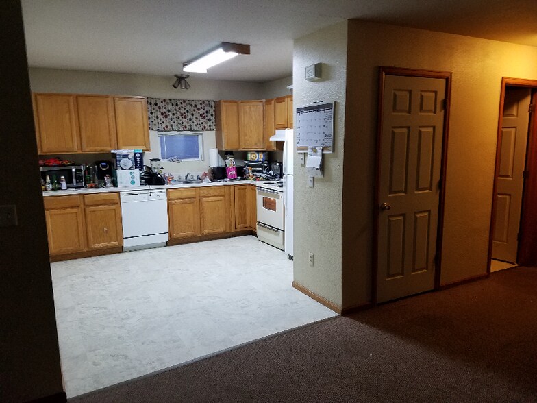 Building Photo - 2323 Ponderosa Ct