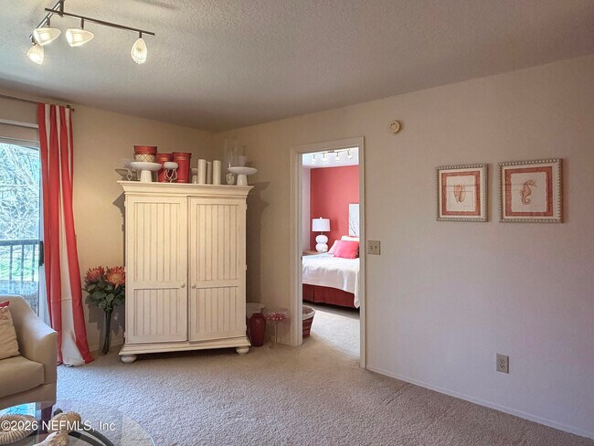 Building Photo - 11 Arbor Club Dr