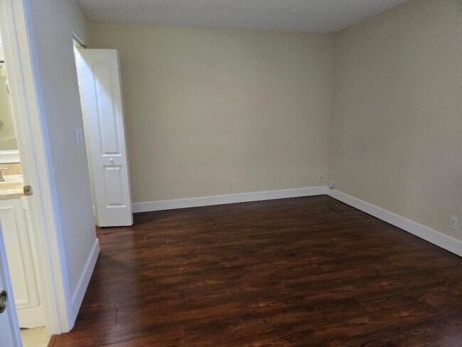 Building Photo - 16363 Water Way