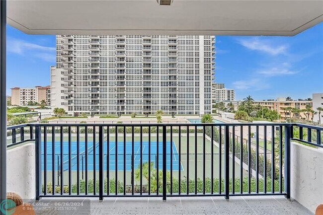 Building Photo - 525 N Ocean Blvd