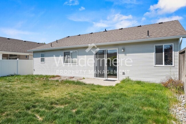 Building Photo - *Coming Soon* 3 Bedroom 2 Bath Home In North Spokane