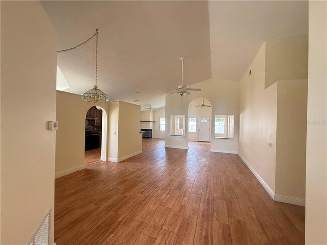 Building Photo - 2073 River Park Blvd