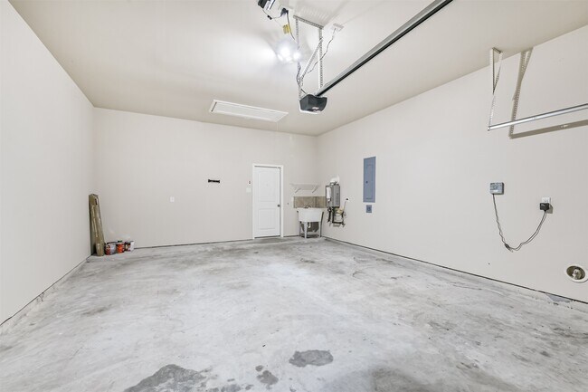 Building Photo - 19527 Juniper Breeze Ln