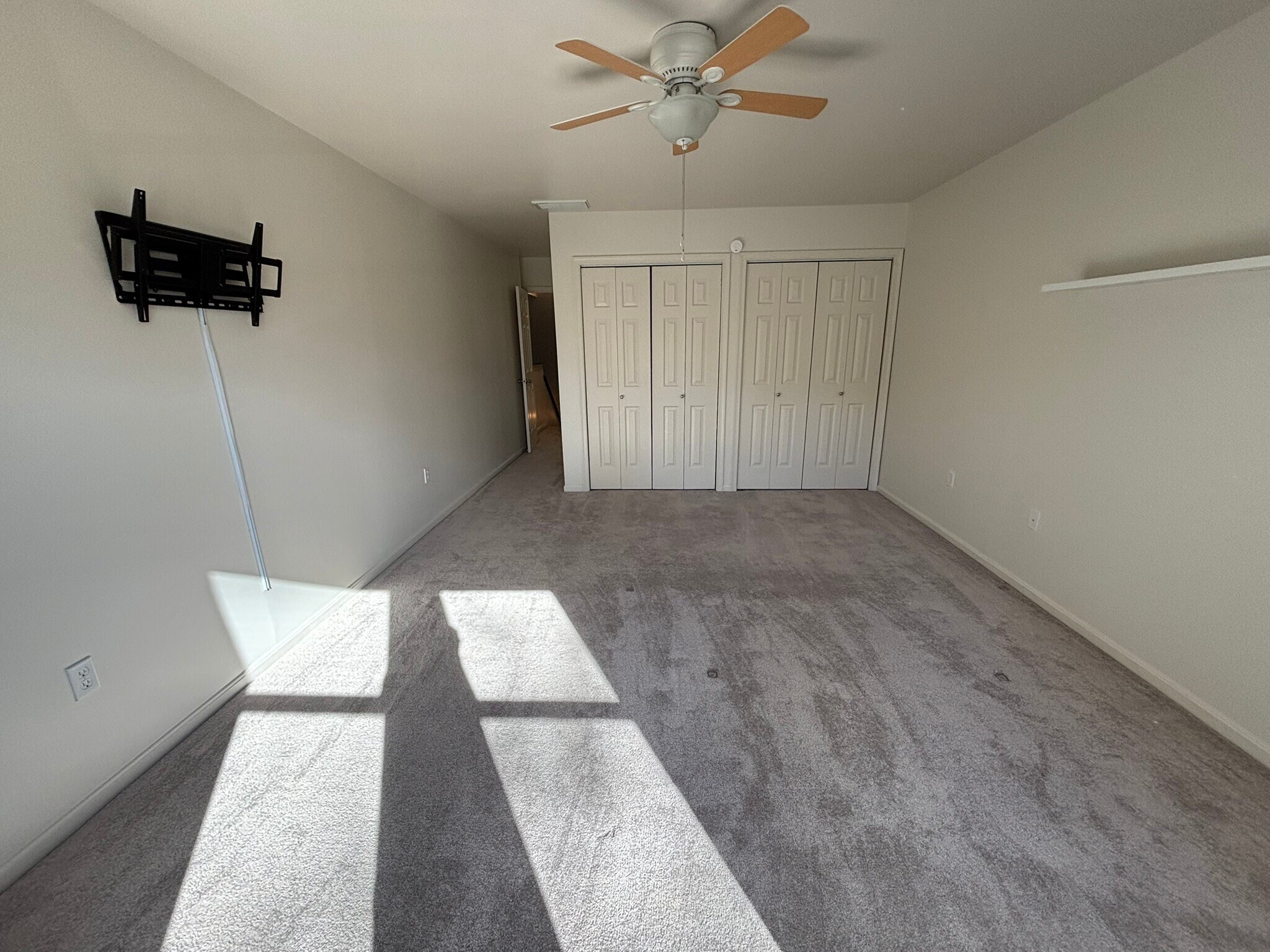 Master bedroom - 405 Franklin St