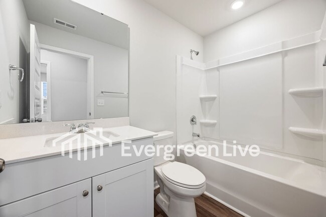 Building Photo - 1707 King Oaks Lp