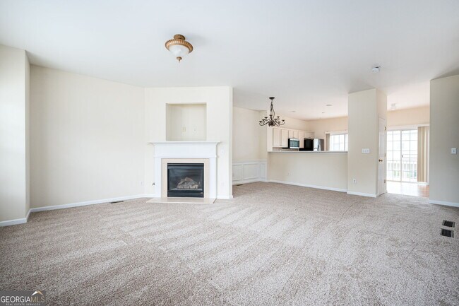 Building Photo - 2213 Leicester Way SE