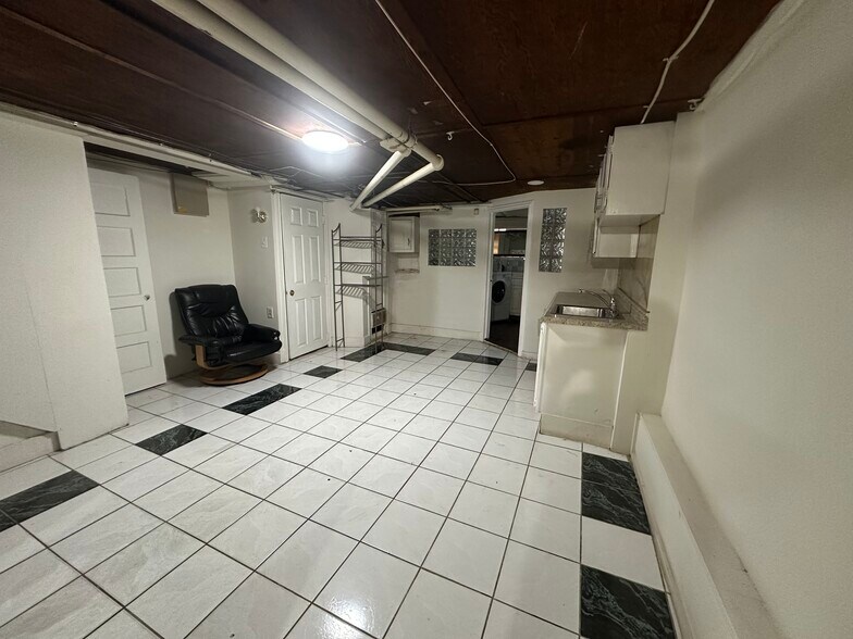 Basement - 4115 L St