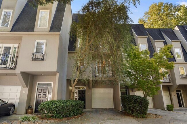 Building Photo - 1467 Monroe Dr NE