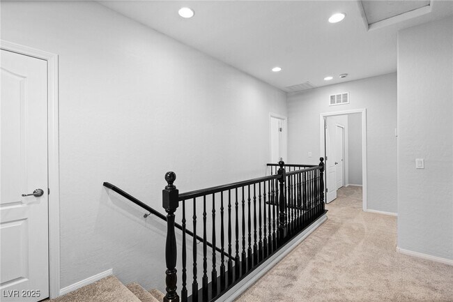 Building Photo - 10073 White Mulberry Dr