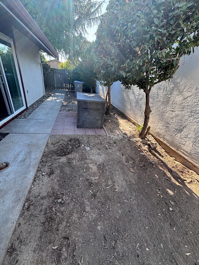 Building Photo - 5328 Cedar Grove Cir