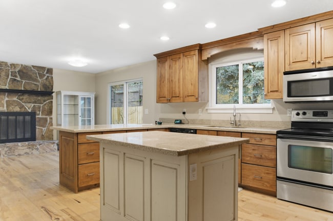 Building Photo - 1630 Plata Way