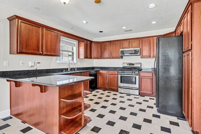 Building Photo - Community Pool & Deeded Access to Santa Ro...