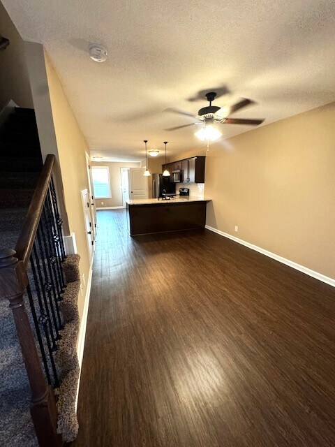 Building Photo - 2517 Rollow Ln