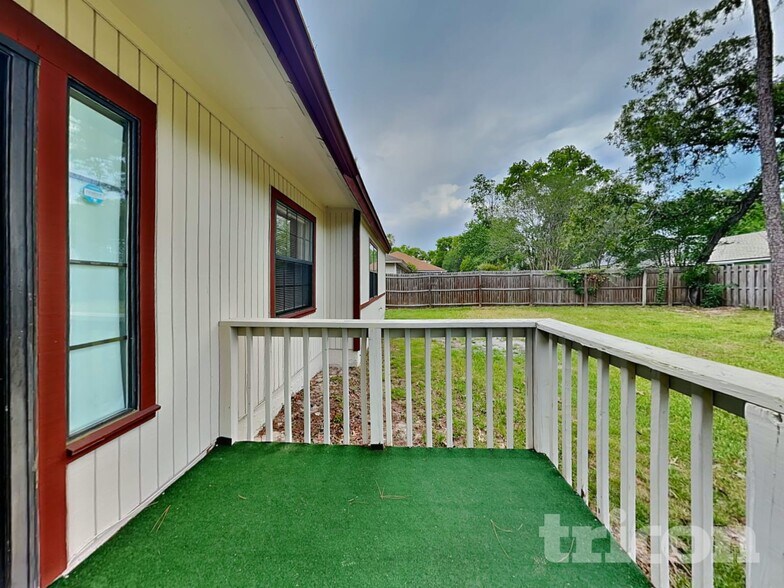 Building Photo - 8129 Mactavish Way W