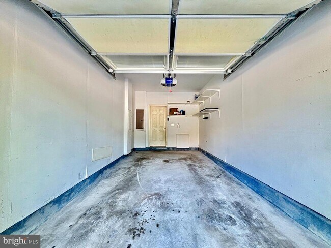 Building Photo - 1599 Renate Dr