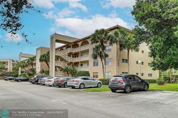 Building Photo - 4401 Martinique Ct