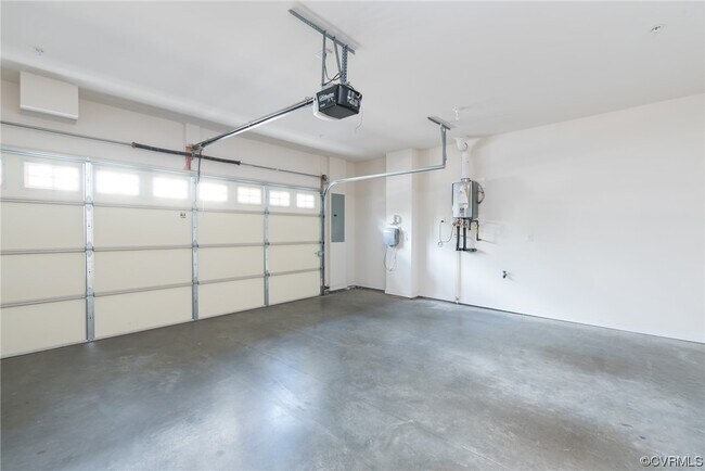 Building Photo - 2417 Liesfeld Parkway