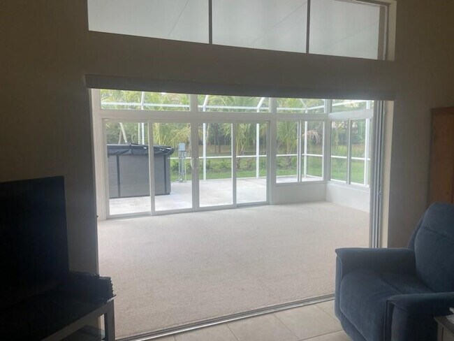 Building Photo - 8121 SW Yachtsmans Dr