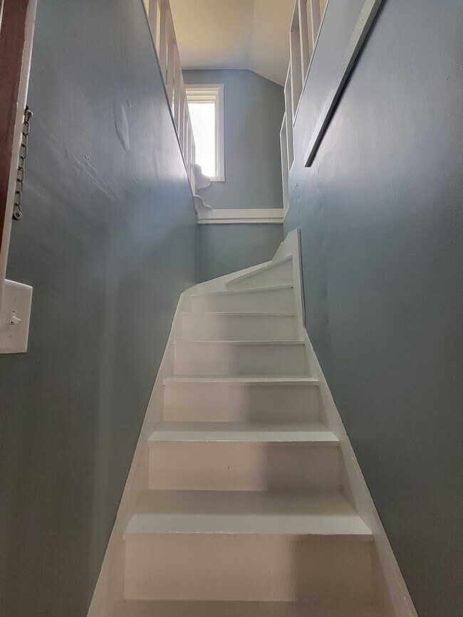 Building Photo - Beautifully Remodeled 3 Bedroom in Fremont