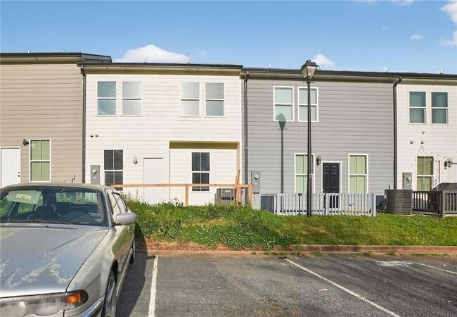 Building Photo - 4011 Redan Rd