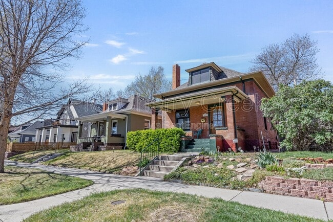 Building Photo - 4047 Wyandot St