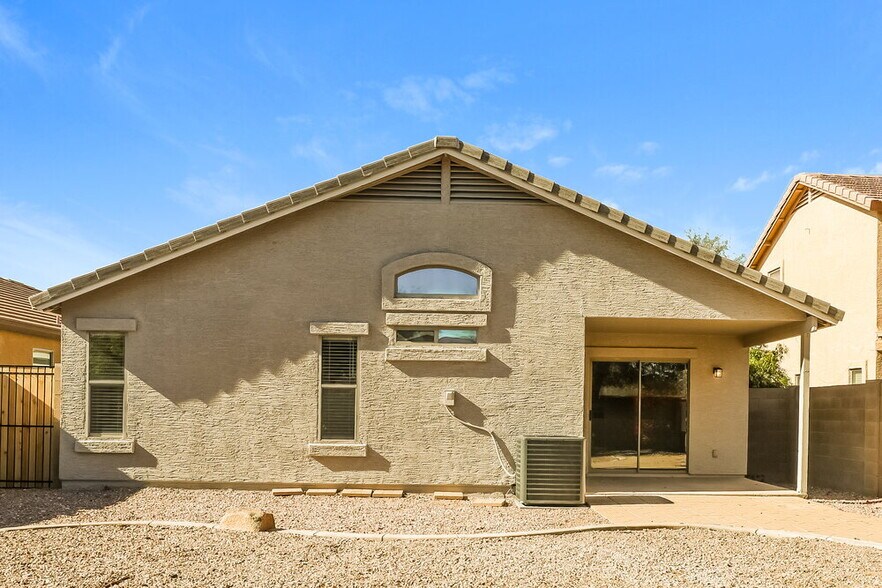 Building Photo - 21103 N Danielle Ave