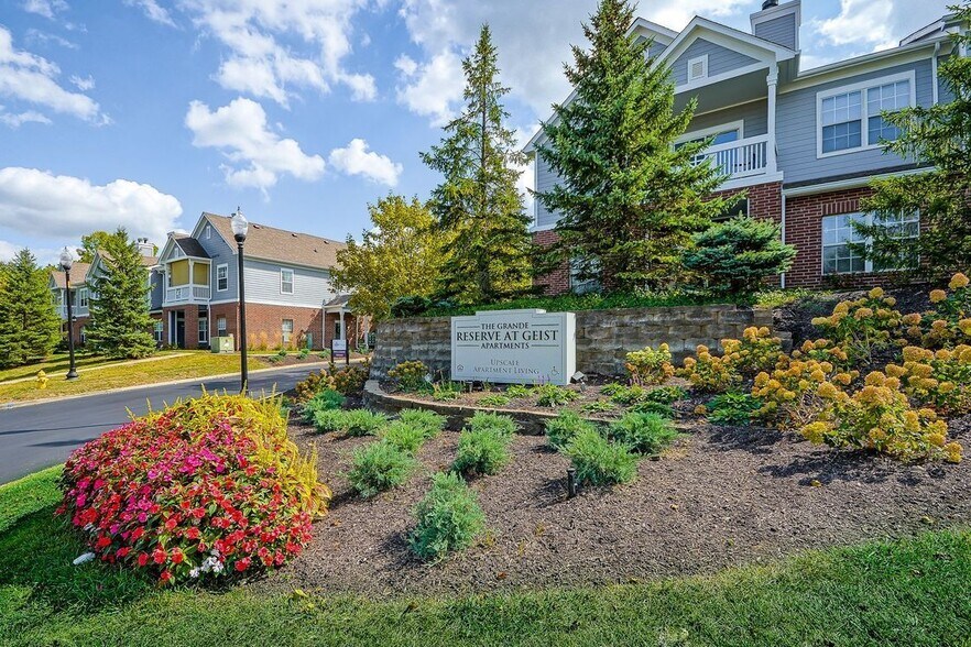 Grande Reserve at Geist 11345 Arborview Dr Indianapolis IN 46236