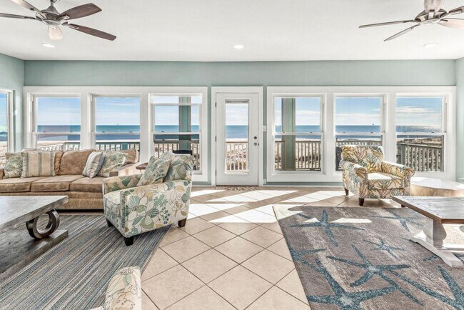 Primary Photo - 243 Dune Dr