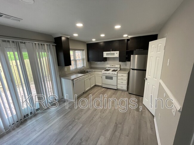 Building Photo - 12263 Granada Way