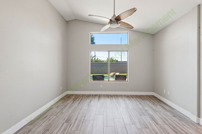 Building Photo - Resort-Style Gilbert Living with Private Pool & Outdoor Kitchen!