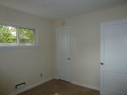 Building Photo - 8412 Norristown Dr