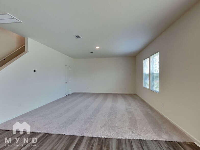 Building Photo - 1148 Centerview Dr