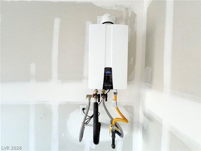 Building Photo - 2625 Dahlia Fls Ave