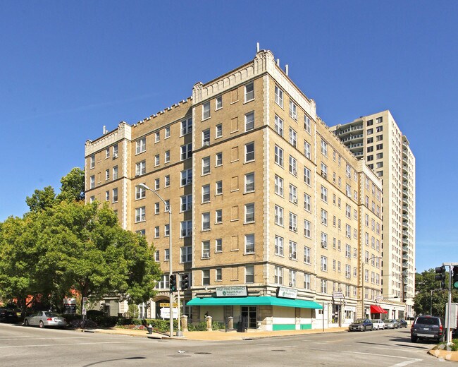 The Raphael 4405 W Pine Blvd Saint Louis MO 63108 Apartment Finder