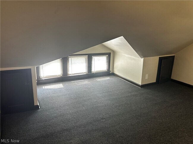 Building Photo - 3383 W 128th St