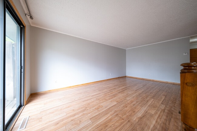 Building Photo - 2708 Terraceview Ct