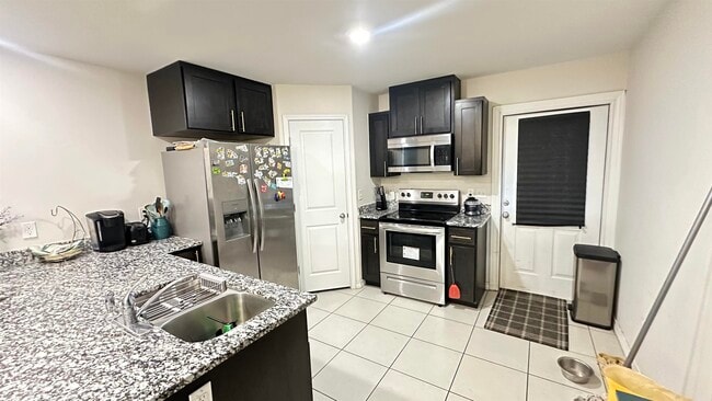 Building Photo - 3614 Jorge Sosa Dr