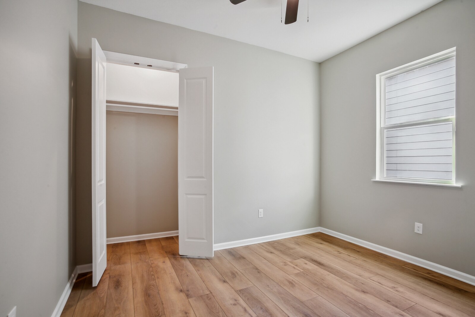 3rd Room - 1938 Elysian Fields Ave