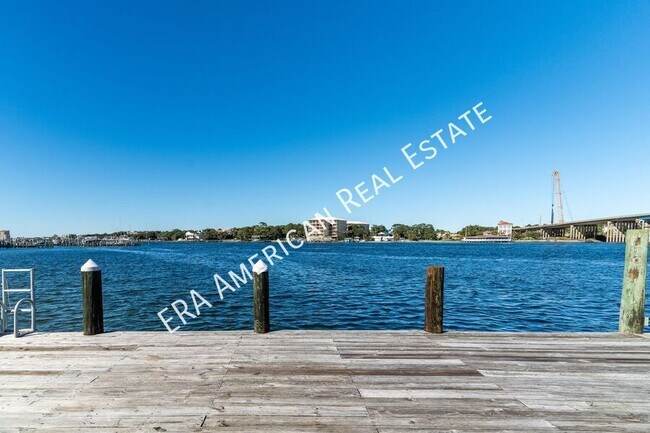Primary Photo - 228 Amberjack Dr