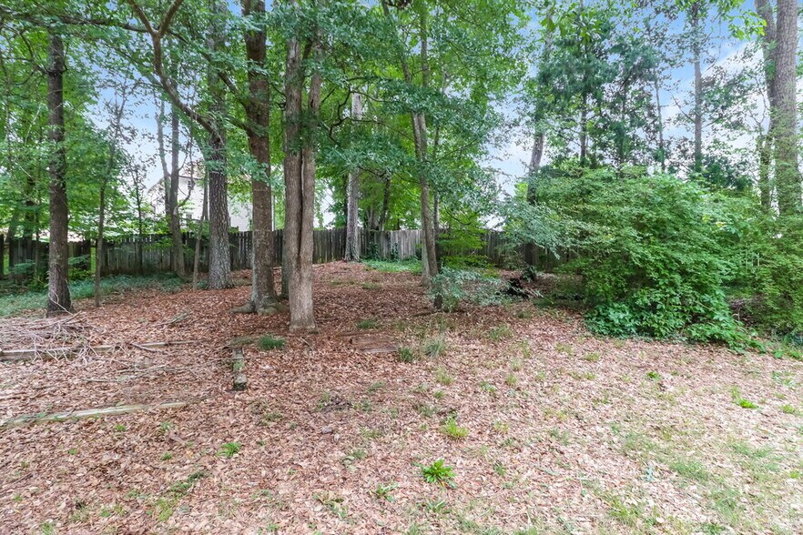 Building Photo - 2885 Summit View Ct