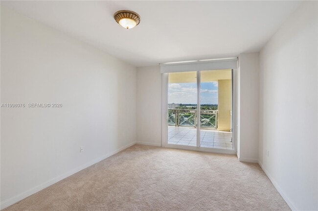 Building Photo - 445 Grand Bay Dr