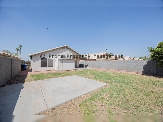 Building Photo - 601 S Silverbrush Dr