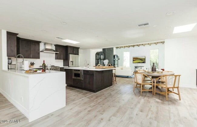 Building Photo - 11212 N Sundown Dr