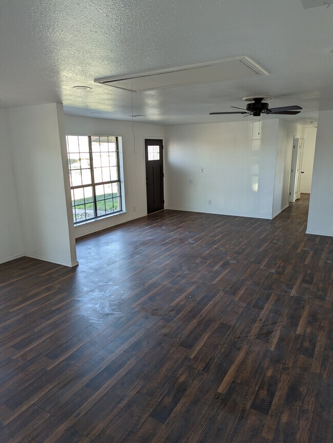 main living space - 107 W Mesquite St
