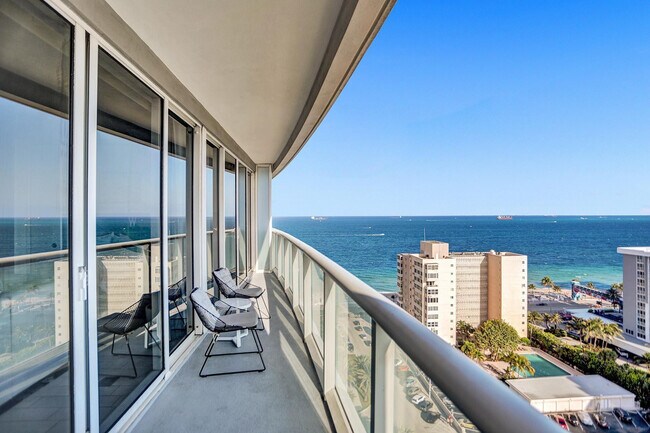 Building Photo - 3101 Bayshore Dr