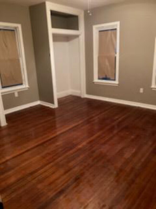 Building Photo - 127 Brown St. unit 1