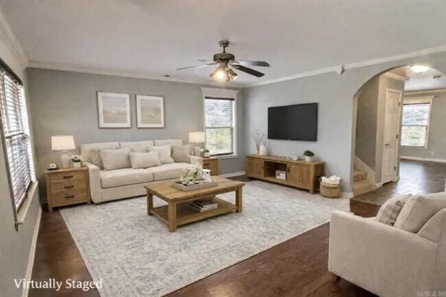 Building Photo - Great 3 Bedroom 2.5 Bathroom Cabot House